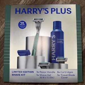 Harry's Plus Holiday Gift Set with Shaving Razor for Men, 3 Blade Refill